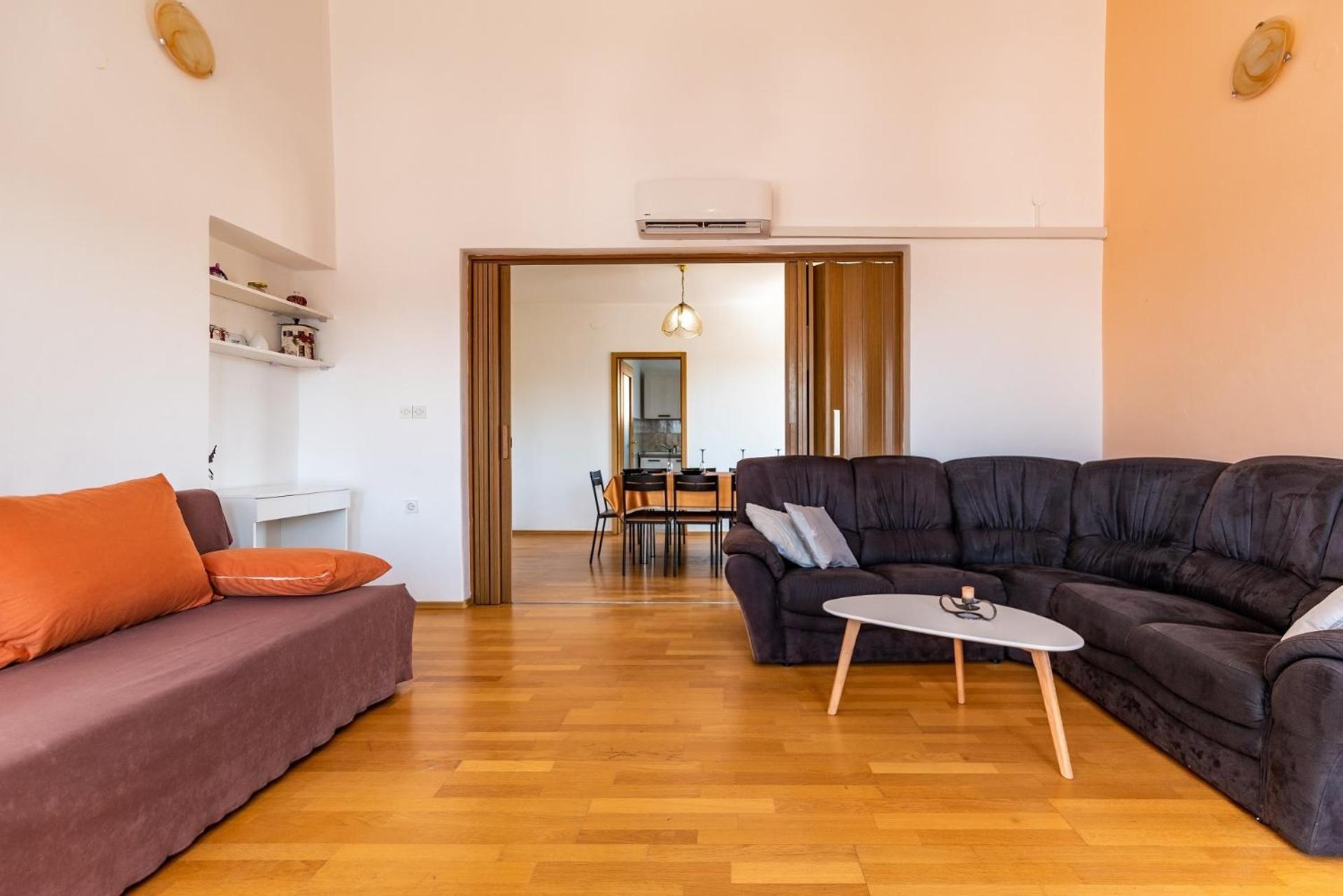 Apartments With A Swimming Pool Pula - 7356 Номер фото